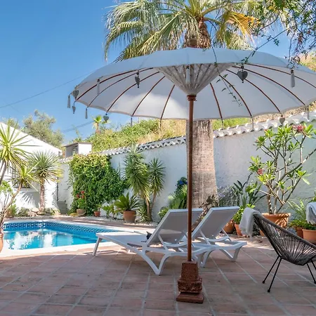 Casa Tragabalas Bed & Breakfast