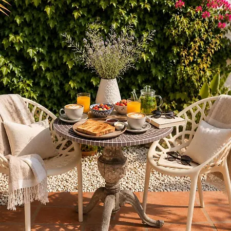 Casa Tragabalas Bed & Breakfast