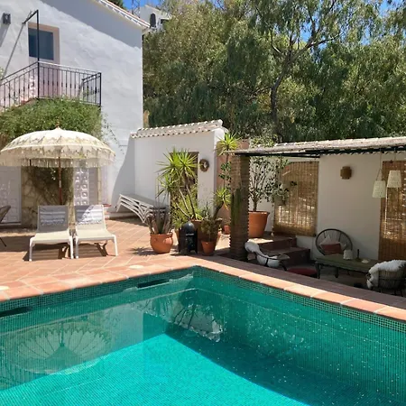 Casa Tragabalas Bed & Breakfast 5*