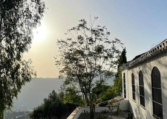 Casa Tragabalas Bed & Breakfast 4*